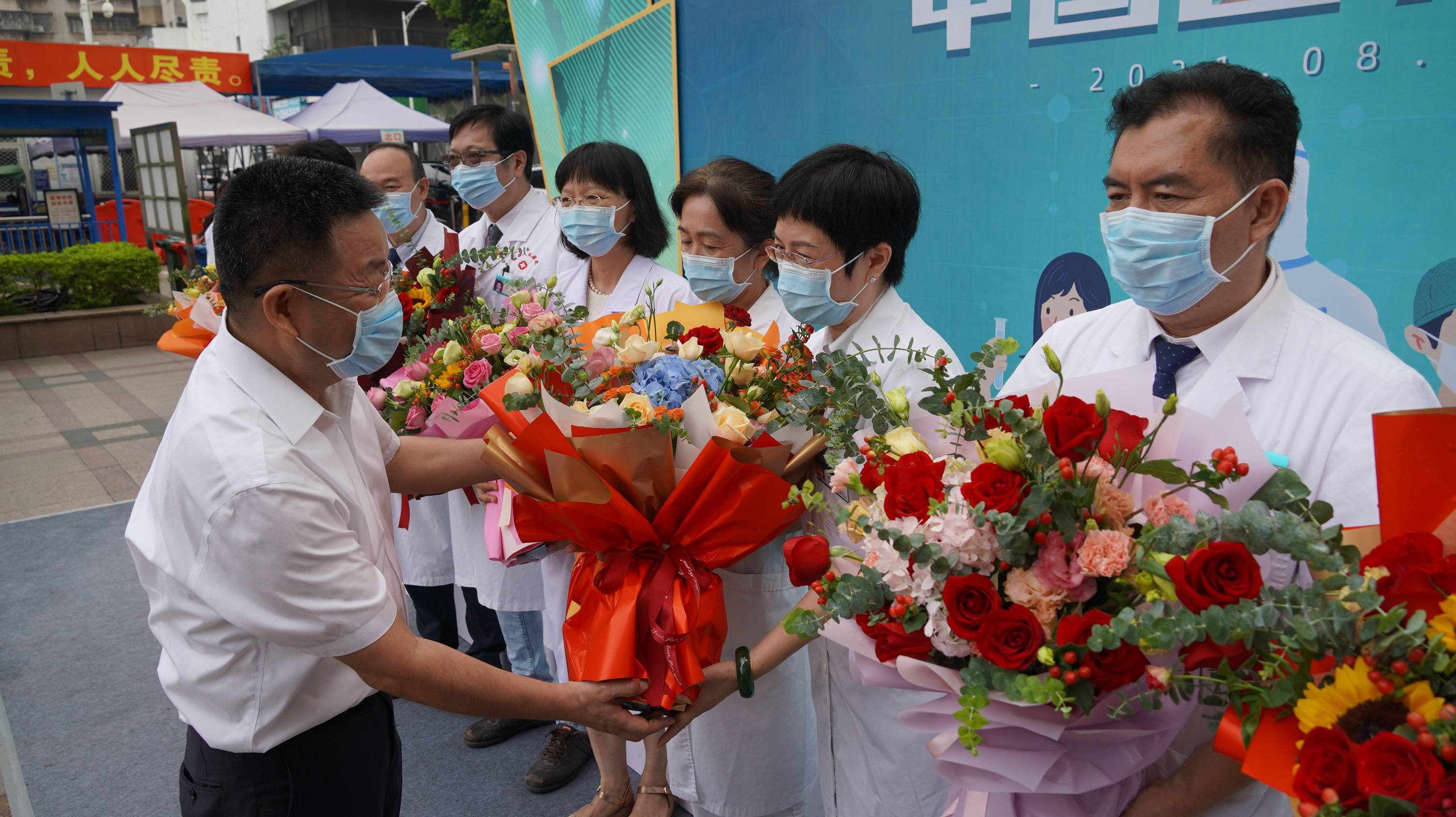 mk直播包含上海海港国际比赛日临场应变，志在欧超杯名次提升，目标明确，医务组通报恢复的词条