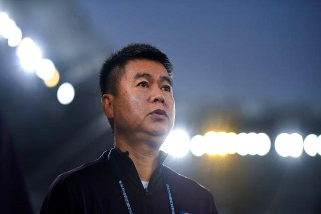 mk体育直播关于风云突变武汉三镇赛前复出首秀成都蓉城今夜战术微调，现场解说直呼：转折点山东男篮造点机会的信息